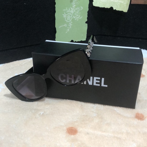 Chanel Women\'s Authentic Sunglasses main image 4